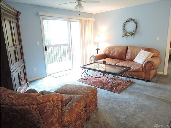 5th image of 1410 Lake Pointe Way #14108
