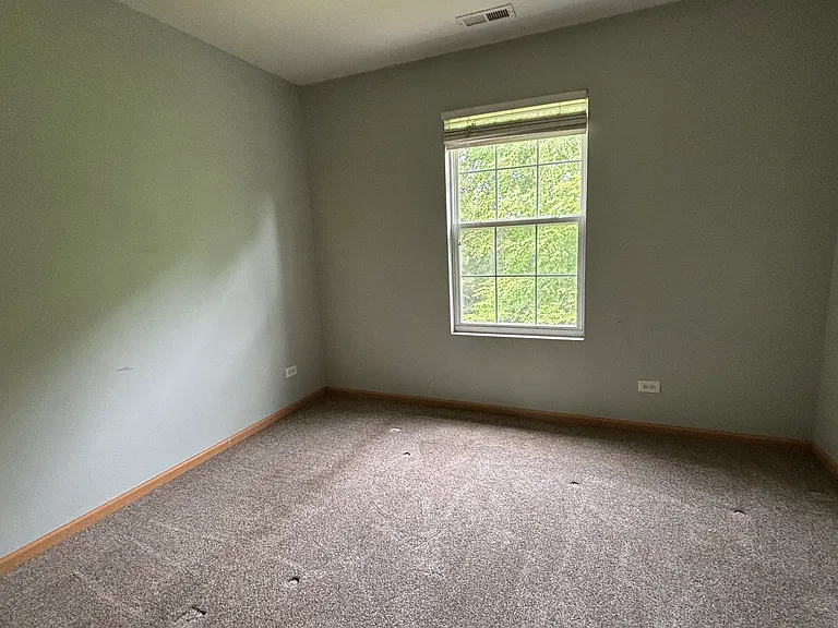 2633 Williamsburg Dr — Photo 10