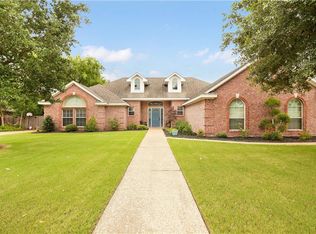 312 N Cedar Ridge Cir, Robinson, TX 76706