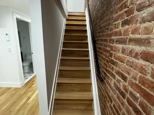 269 Alexander Avenue image 19 of 39