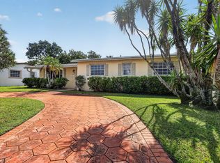 241 N 68th Ter, Hollywood, FL 33024