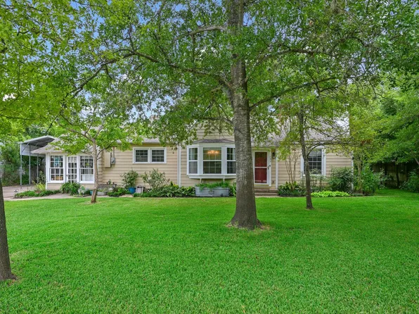 733 Eagle Pass St, Bryan, TX 77802