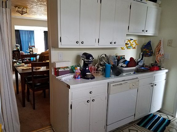 Kitchen, towards dining room