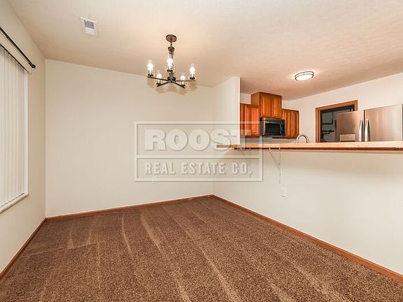 5th image of 3985 Covington Dr