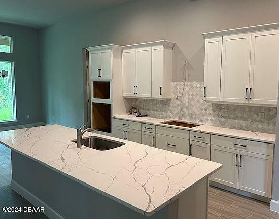 5th image of 508 Stirling Bridge Dr