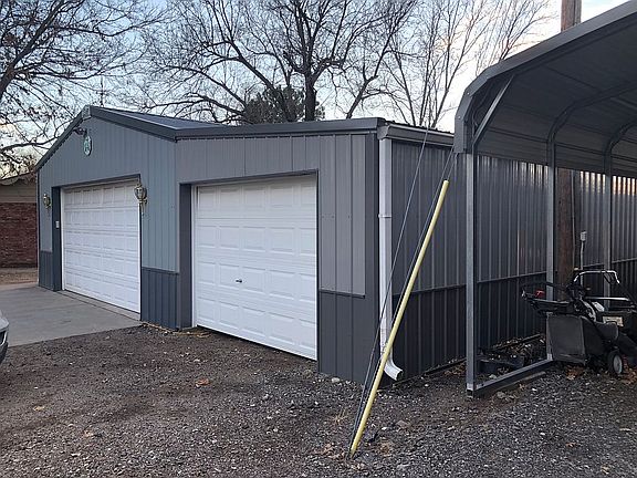 4th image of 2532 E 43rd Ave