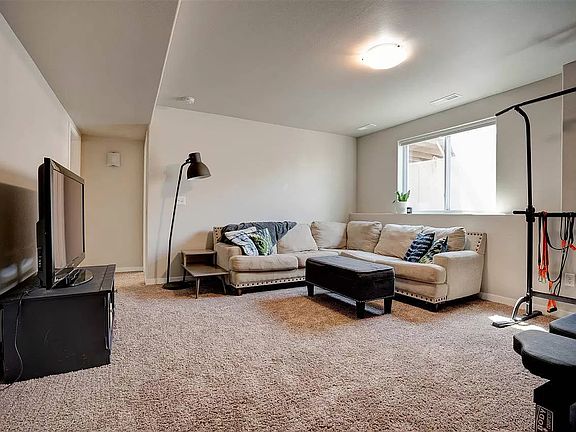 5th image of 1235 Mary Ln