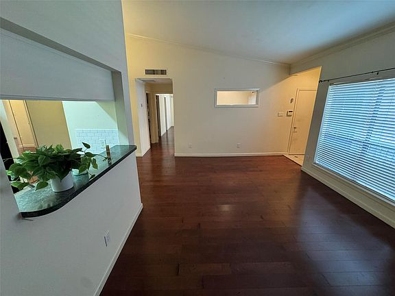 3rd image of 2001 Bering Dr APT 2D