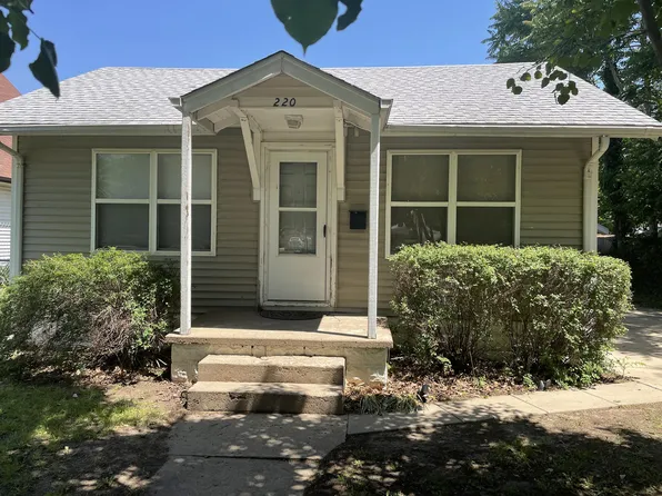 220 S Athenian St, Wichita, KS 67213