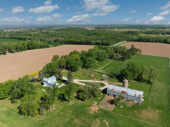 N6924 Forest Ridge Road, Ripon, WI 54971