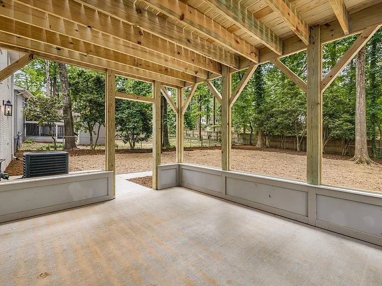 Screened-in Porch (Photo taken prior to screen was installed)