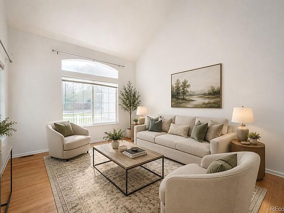 5th image of 24 Lindenwood Circle