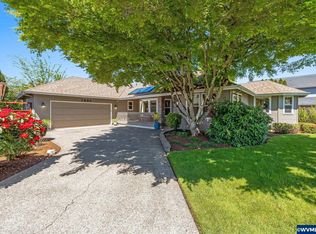 2990 Gilham Rd, Eugene, OR 97408