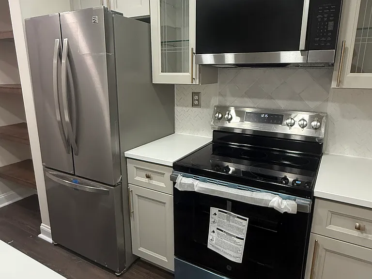 315 New St #613 — Photo 5