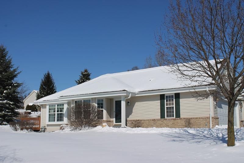 1st image of W142N9683 Knollcrest Cir