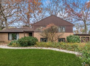 619 Garfield Ave, Lake Bluff, IL 60044