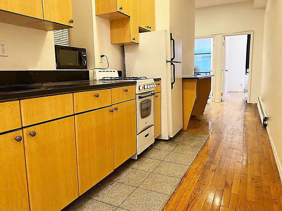 1st image of 407 W 51st St APT 1C