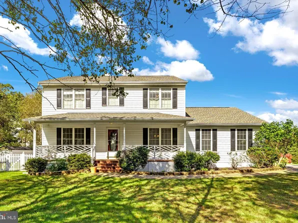 9901 Bethwood Dr, Fredericksburg, VA 22407
