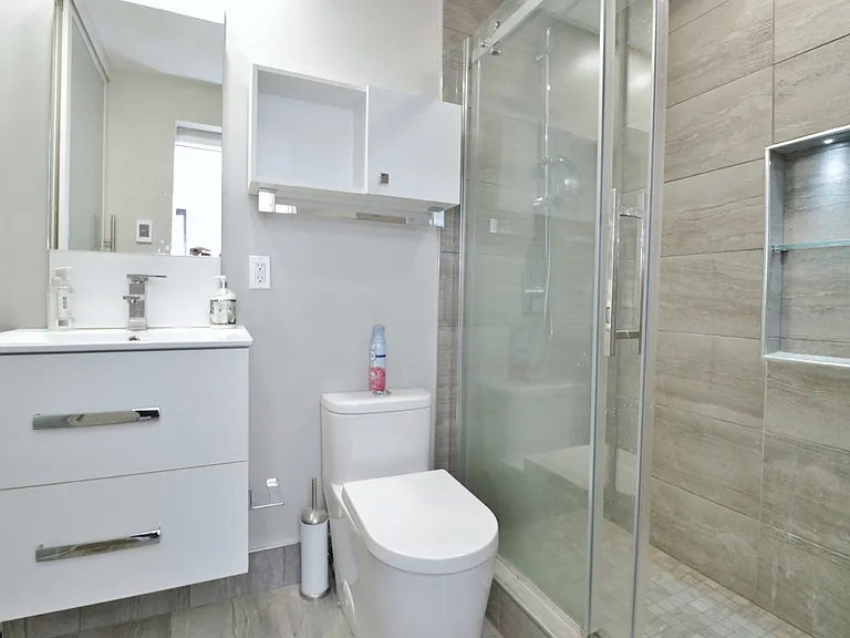 16 Sweetland Ave #3 — Photo 17