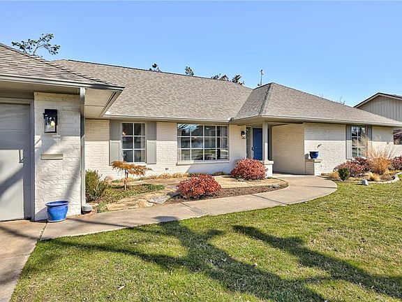 4th image of 3001 Regency Ct