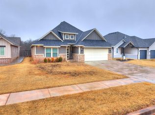 17623 E Walnut Creek Rd, Edmond, OK 73012
