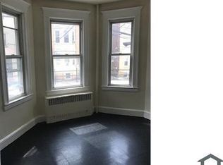 73 Jackson St FLOOR 3, Yonkers, NY 10701