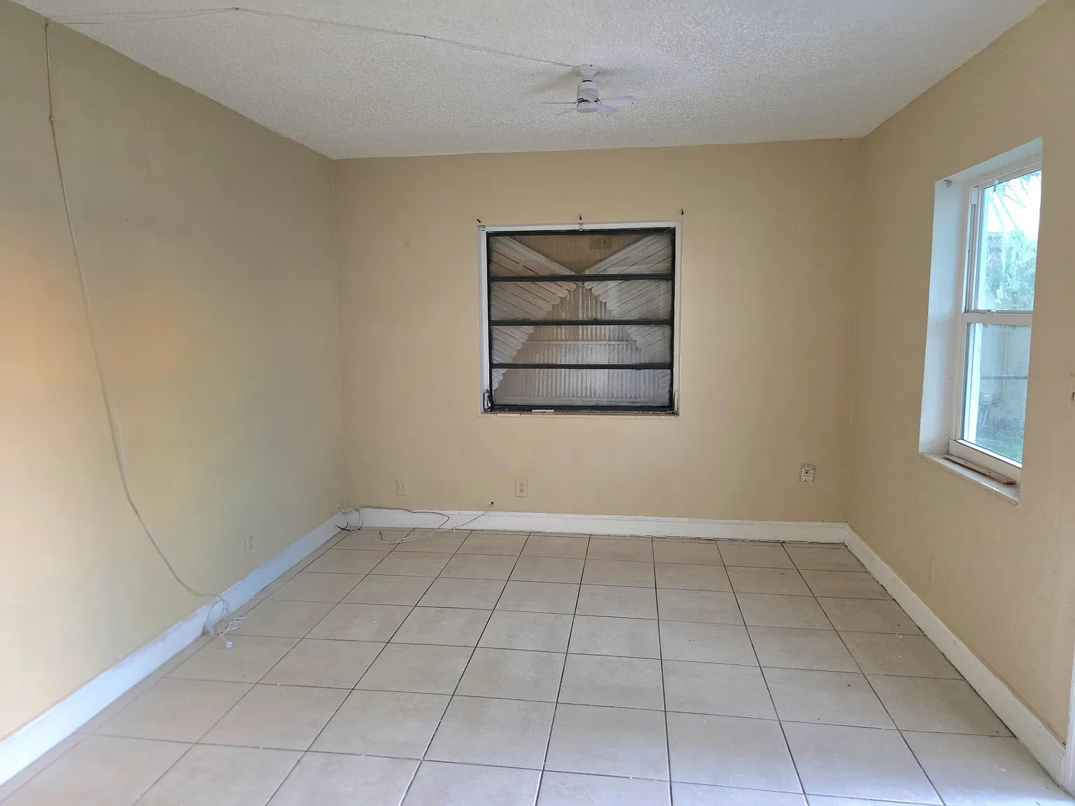 2 bed, 1.0 bath, 836 sqft, $2,000 — Photo 3