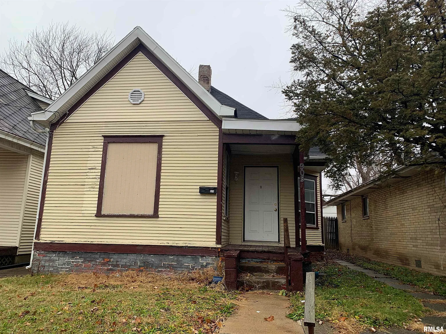 905 W Macqueen Ave photo 1