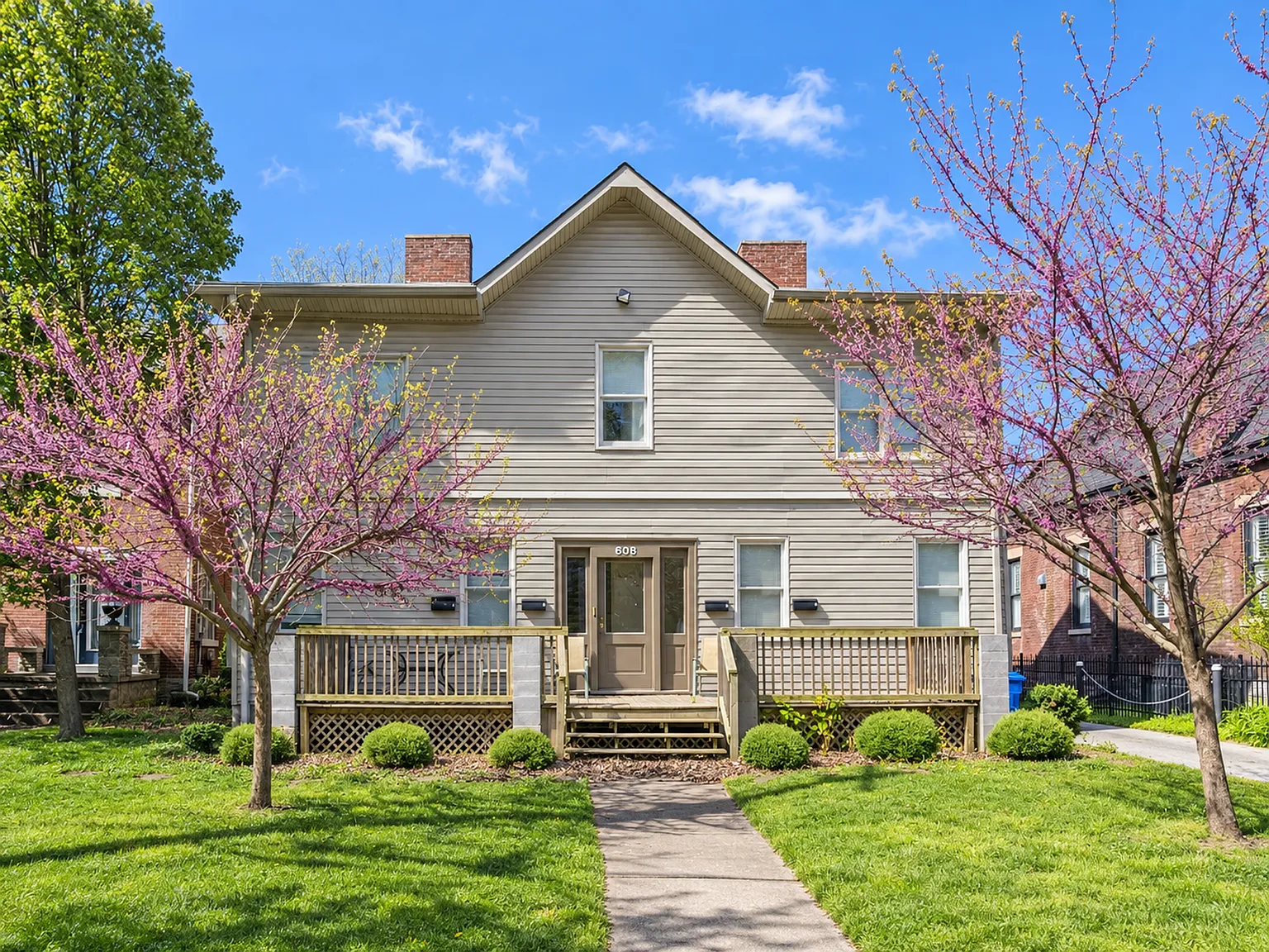 5 Bedroom Available for Pre Lease! — Photo 1