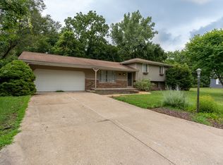 13 Tanglewood Ct, East Peoria, IL 61611