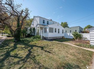 425 Maywood Ave, Monroe, MI 48162