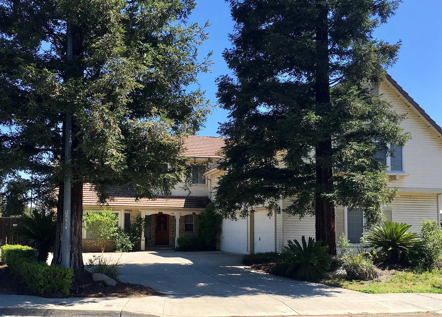 451 Burl Ave photo 1