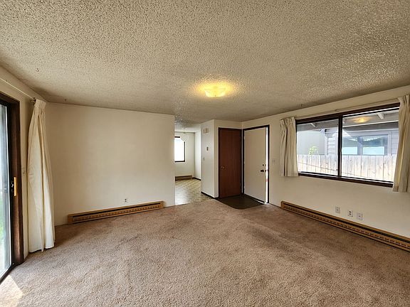 2nd image of 917 Charlo St #A & B