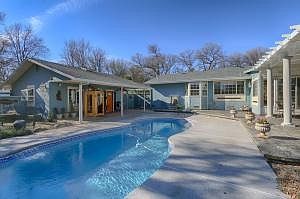 2nd image of 18610 Bywood Dr