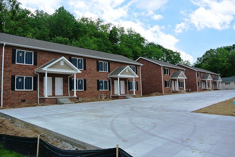 1st image of 850 Chestnut St APT 7