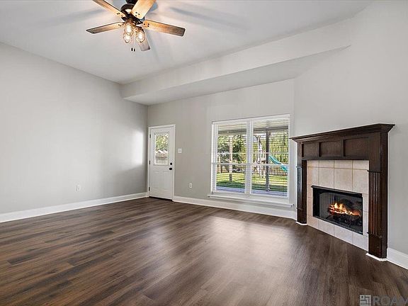 2nd image of 35981 Wilmington Ave