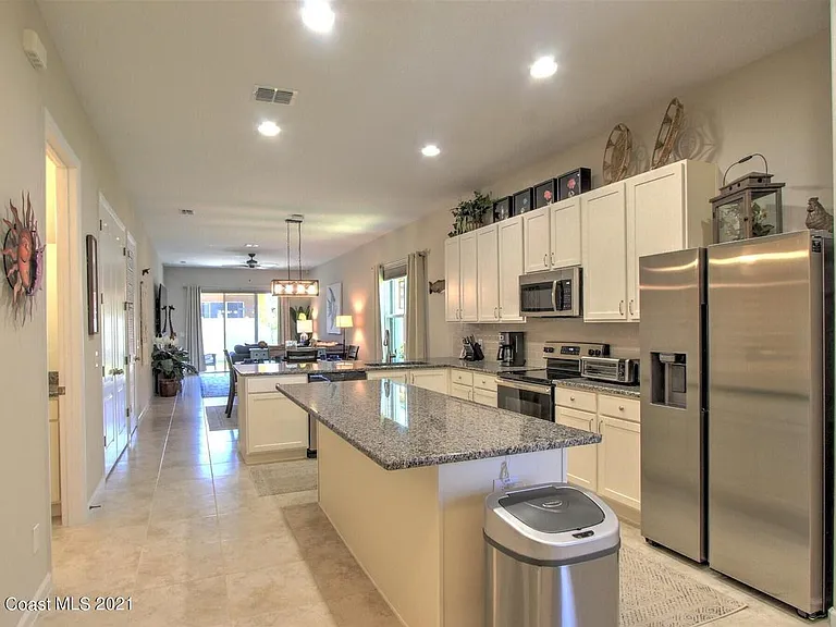 725 Simeon Dr — Photo 35