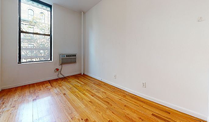1st image of 166 E 90th St APT 3A