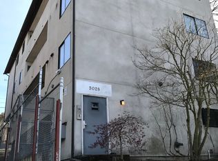 5028 11th Ave NE APT 13, Seattle, WA 98105