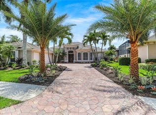 7472 Treeline Dr, Naples, FL 34119
