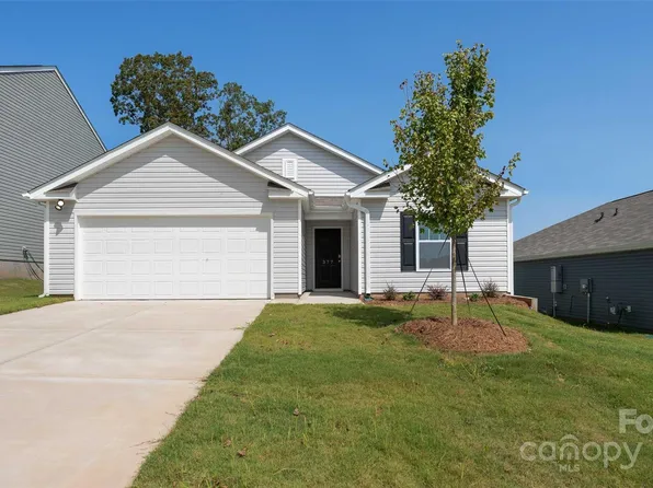 33 Callie River Ct, Clyde, NC 28721