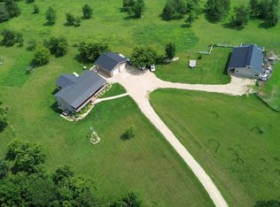 16874 Pond View Ln, Mineral Point, WI 53565