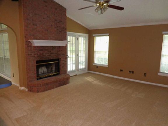 2nd image of 13070 Clearbrook Ct