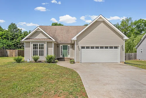 1036 Freedom Dr Photo 1