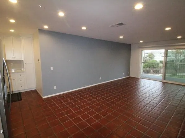 703 Reef Cir, Port Hueneme, CA 93041