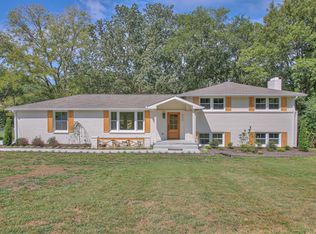 955 Windrowe Dr, Nashville, TN 37205