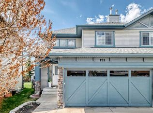153 E Cougarstone Pl SW, Calgary, AB T3H4W8