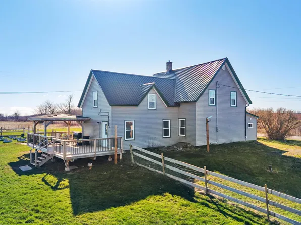 237 Mansfield Rd, Cumberland, NS B0M 1P0