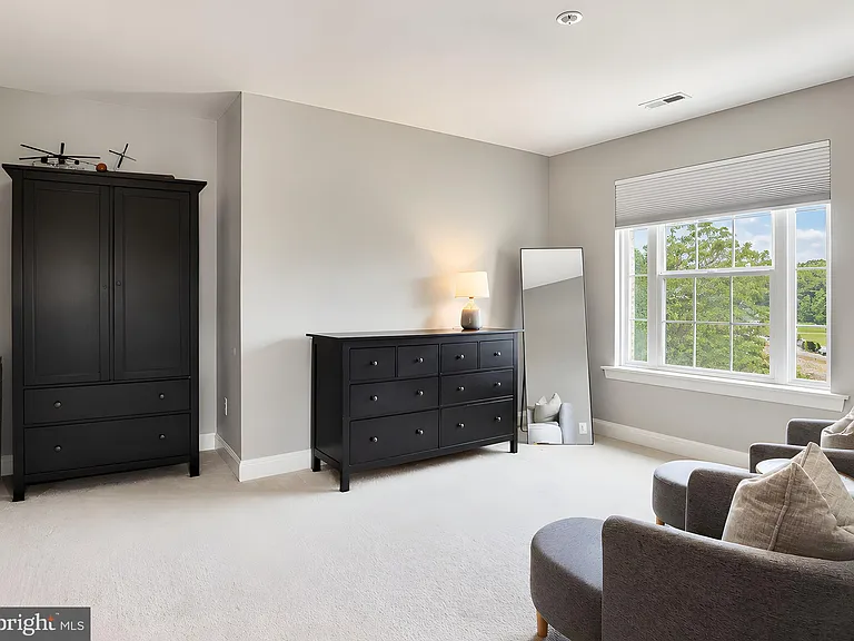 23017 Holloway Ct — Photo 40