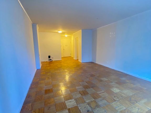 4th image of 300 W 55th St APT 6L